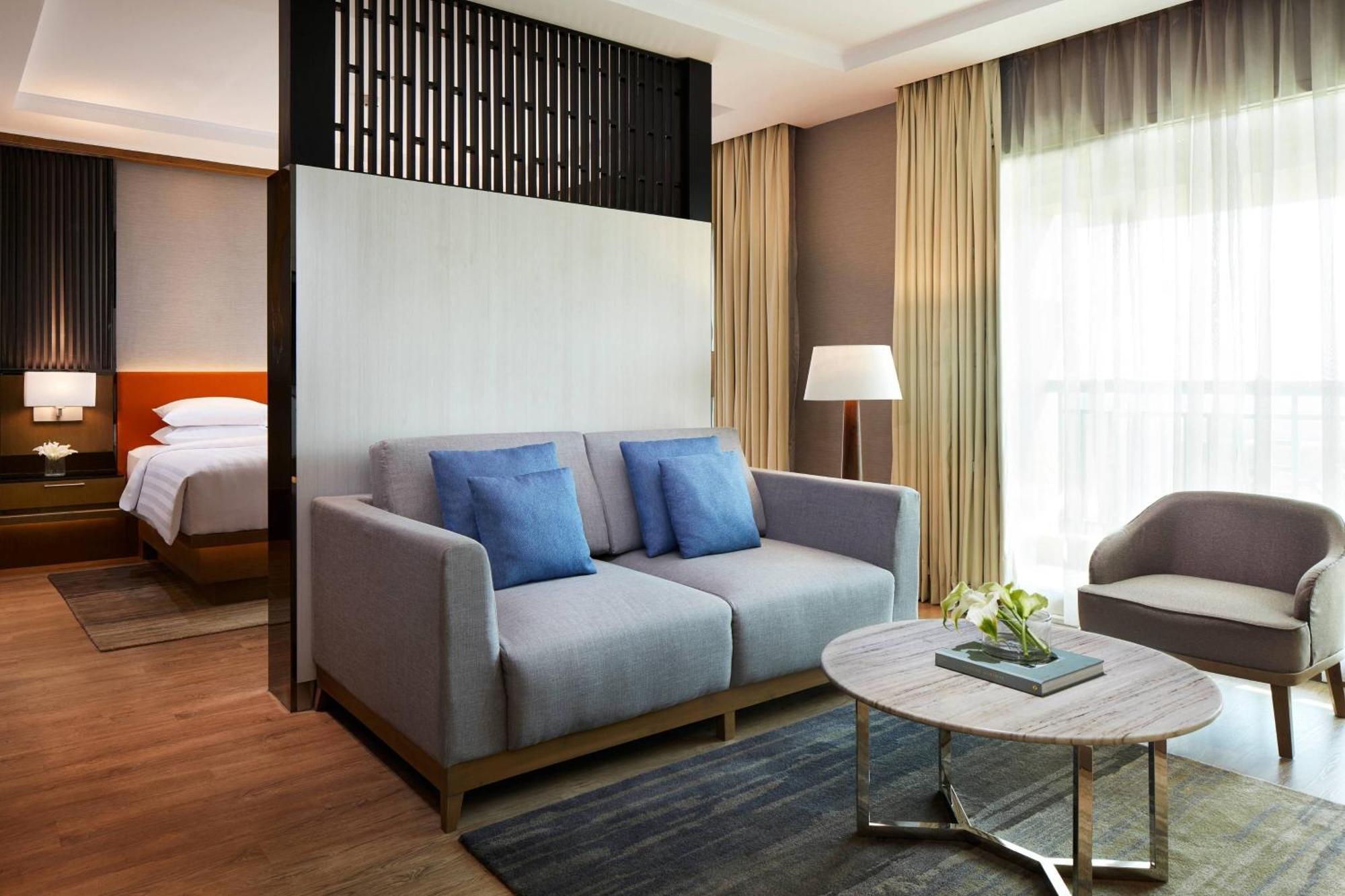 Hotel Courtyard By Marriott Bandung Dago Esterno foto