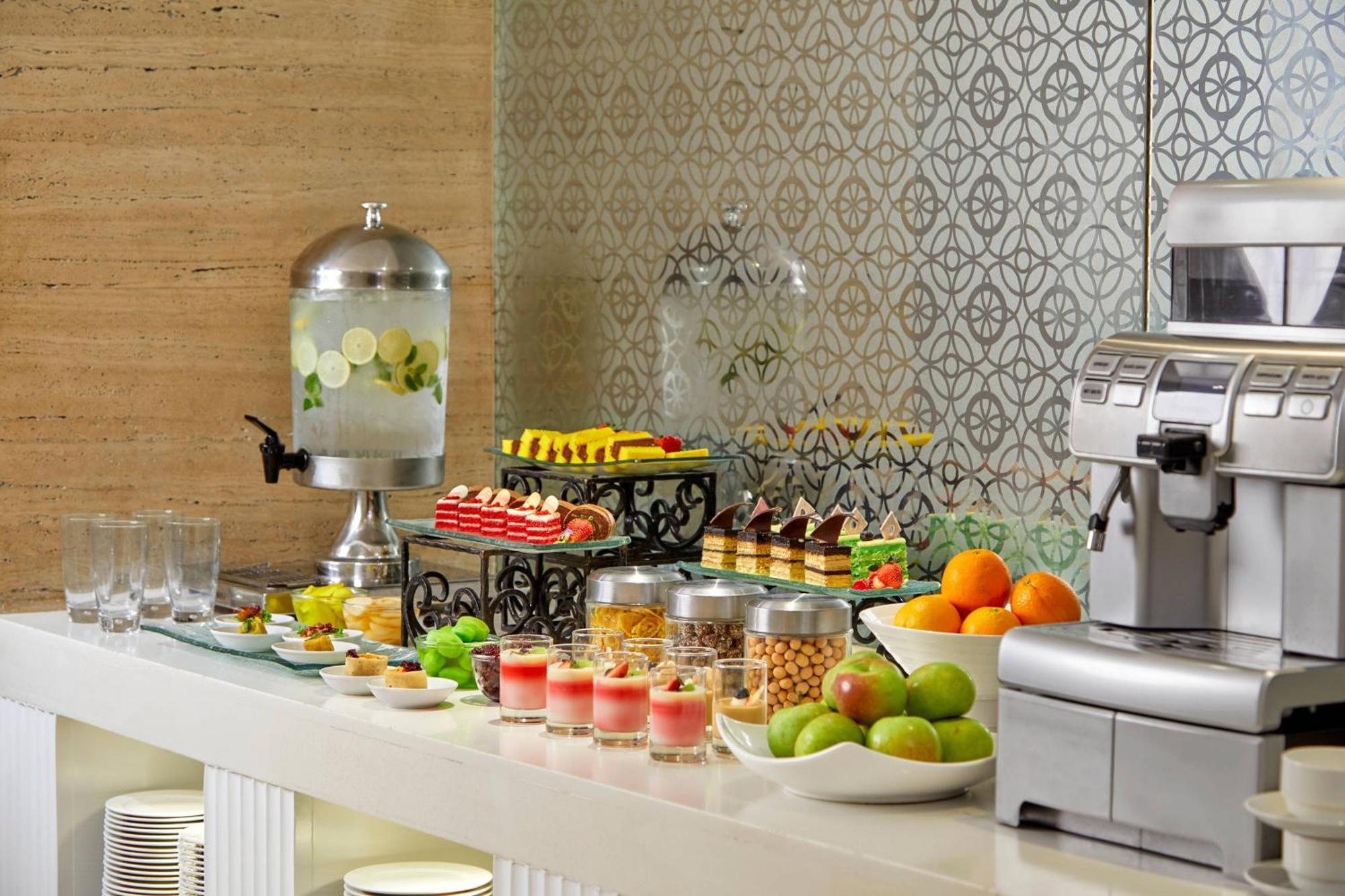 Hotel Courtyard By Marriott Bandung Dago Esterno foto