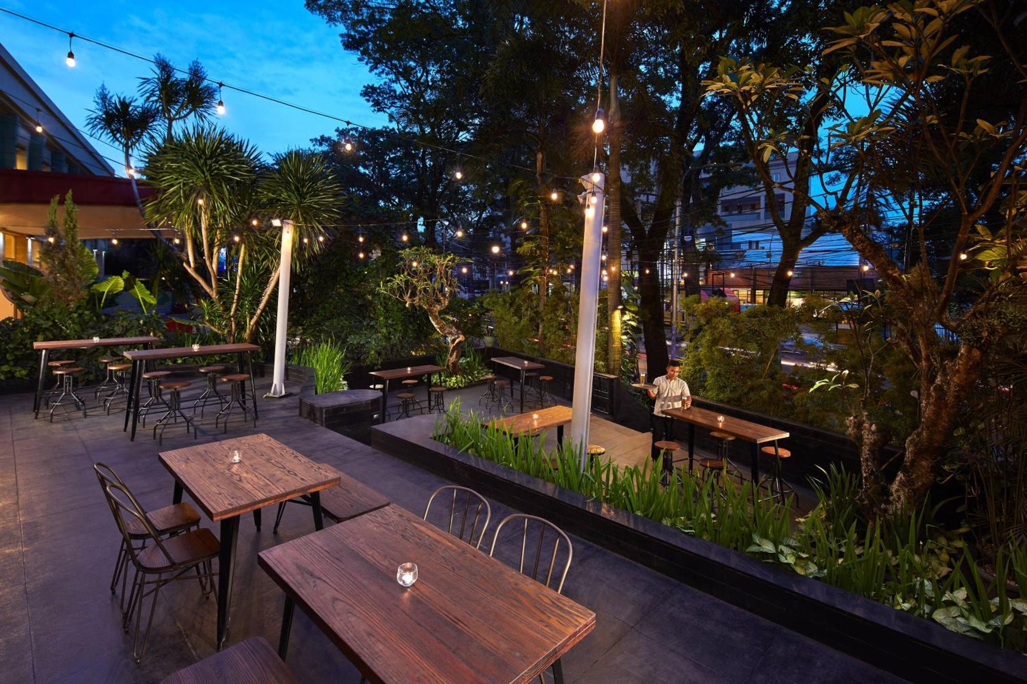 Hotel Courtyard By Marriott Bandung Dago Esterno foto